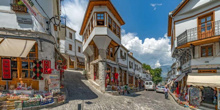 TOP 5 lankytinos vietos Albanijoje