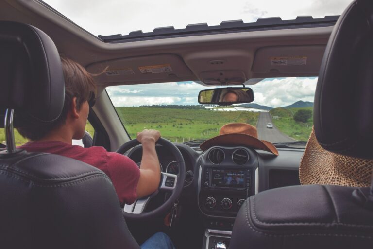 Kelionė į Rumuniją automobiliu – ką verta žinoti prieš išvykstant? 